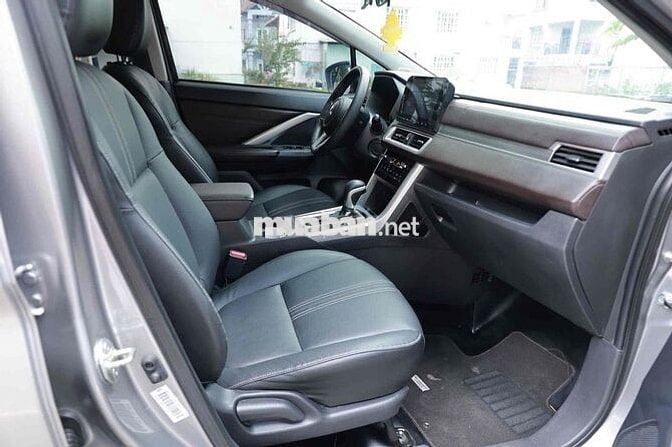 Mitsubishi Xpander Premium 2023 Bạc 65.000 km