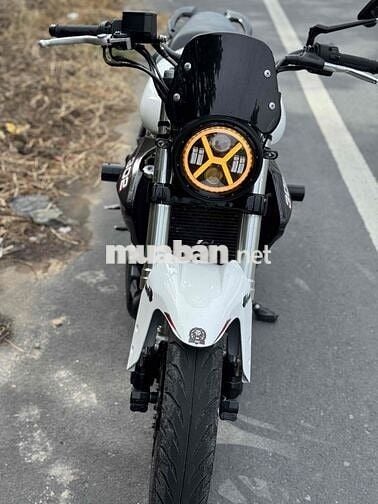 Benelli 302 Trắng Xe côn tay