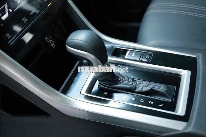 Mitsubishi Xpander Premium 2023 Bạc 65.000 km