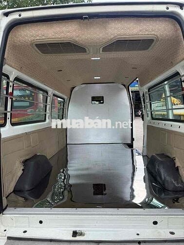 Ford Transit Trắng 3 chỗ
