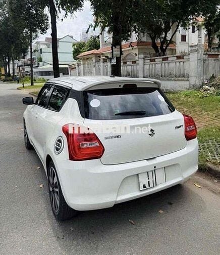 Suzuki Swift GLX 1.2 Full -2019 Trắng rất mới.