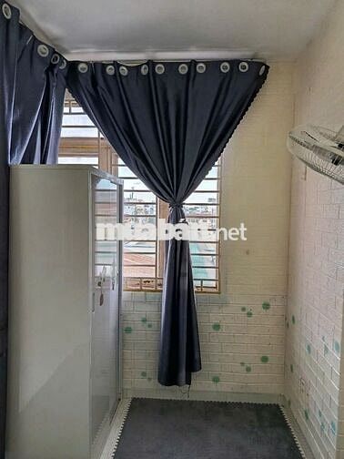 Phòng Máy Lạnh , Ban Công Quận 10