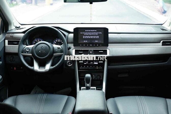Mitsubishi Xpander Premium 2023 Bạc Tự động 65.000