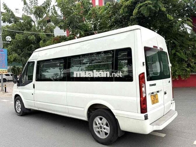 Ford Transit Trắng 3 chỗ