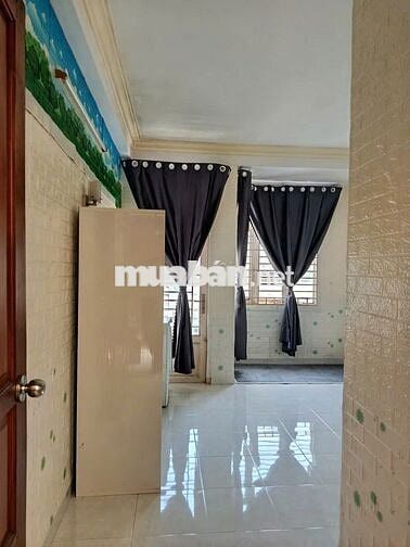 Phòng Máy Lạnh , Ban Công Quận 10