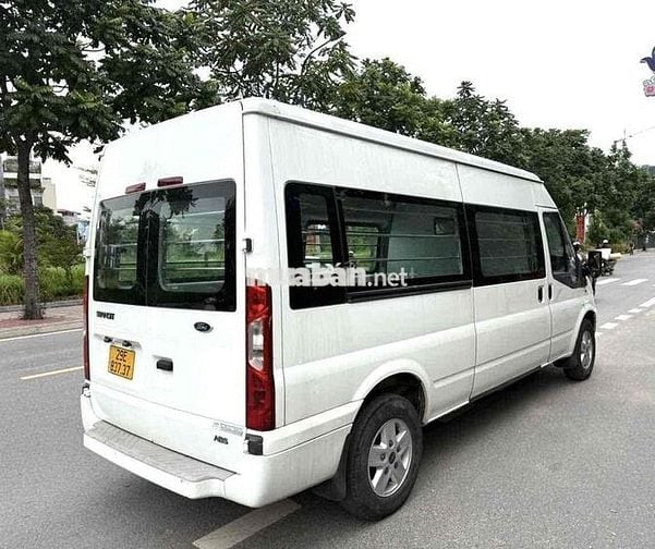 Ford Transit Trắng 3 chỗ