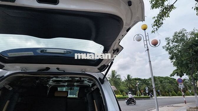 Toyota Innova 2016 Trắng 7 chỗ