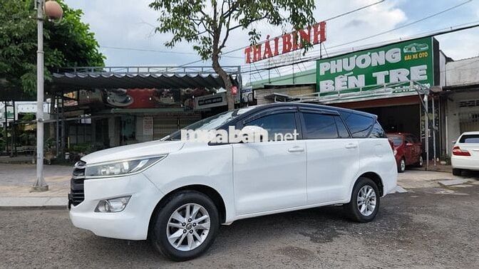 Toyota Innova 2016 Trắng 7 chỗ