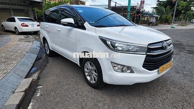 Toyota Innova 2016 Trắng 7 chỗ