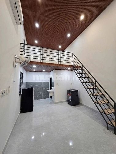 Ngân hàng thanh lý căn nhà cấp 4 kèm 5 phòng trọ , giá full 1 tỷ 089 .