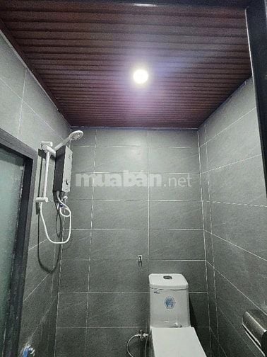 Ngân hàng thanh lý căn nhà cấp 4 kèm 5 phòng trọ , giá full 1 tỷ 089 .