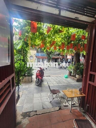 Cho thuê nhà phố Triệu Việt Vương
