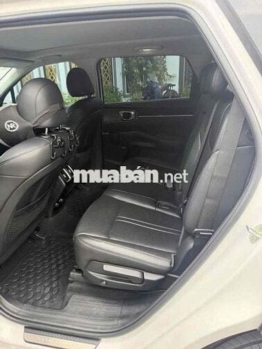 Kia Sorento Trắng 7 chỗ Da