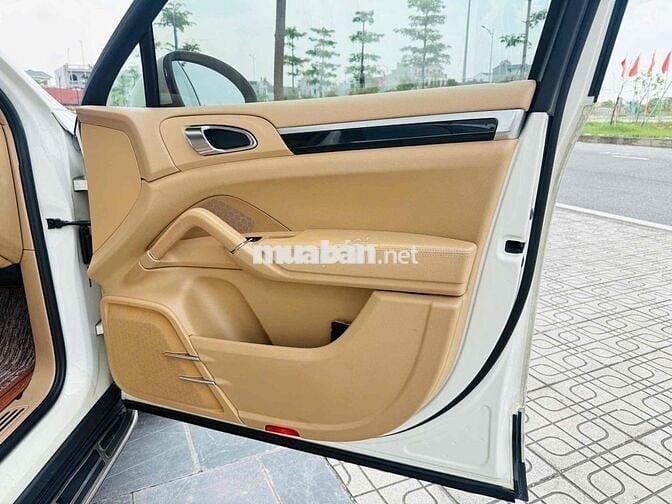 Porsche Cayenne 2011 Trắng Nhập khẩu