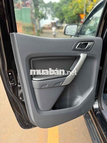 Ford Ranger XLT 2013 Số sàn Dầu Đen