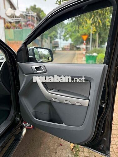 Ford Ranger XLT 2013 Số sàn Dầu Đen