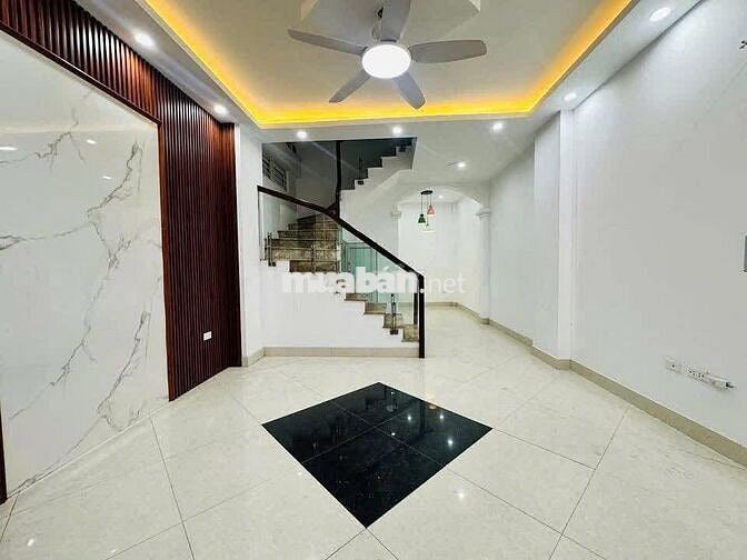 Cho thuê nhà phố Thượng Thanh, 50m, 3PN, Full đồ, 7,5tr
