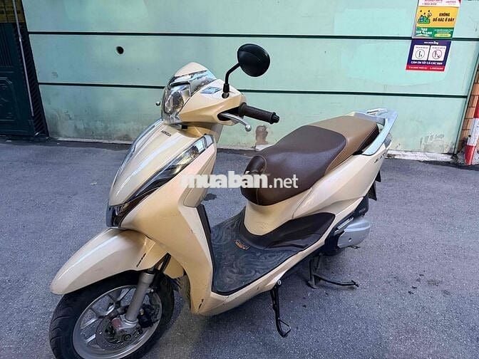 Honda Lead 2018 Vàng kem