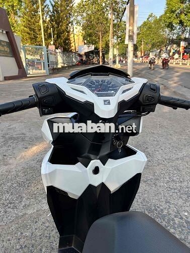 Honda Click Thái 125cc Trắng