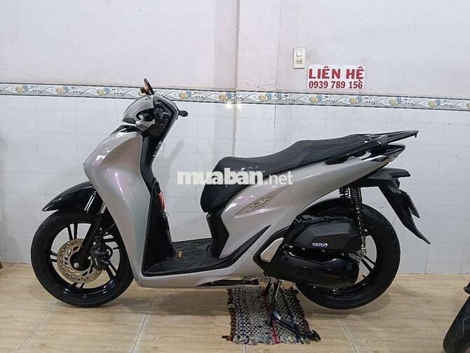 Honda SH 150, xám xi măng,bs65,xe còn mới 
