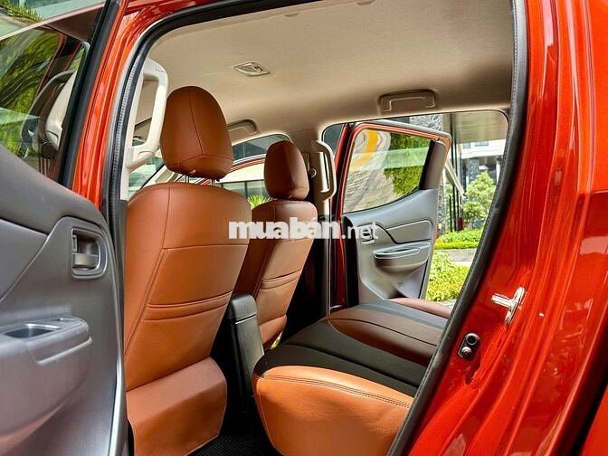 Mitsubishi Triton 2022 Tự động Dầu Cam