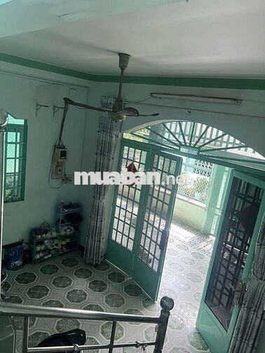 NHÀ NGAY CẦU VƯỢT LINH XUÂN, NGANG 8 DÀI 13 3PN 2WC. Ở GIA ĐÌNH, NHÓM