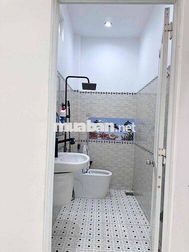 🏡 Cho thuê nhà nguyên căn 3 tầng, 3PN 3WC, hẻm xe hơi - Dọn vào ở ngay