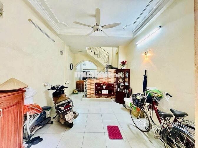 CHÍNH CHỦ CHO THUÊ NGÕ 219 ĐỊNH CÔNG THƯỢNG, 35M , 4 TẦNG , 3 NGỦ