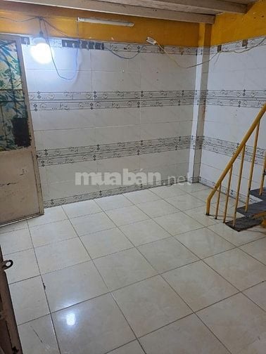Cho thuê phòng diện tích 24 m2, địa chỉ 380/22 đường Lê Văn Lương