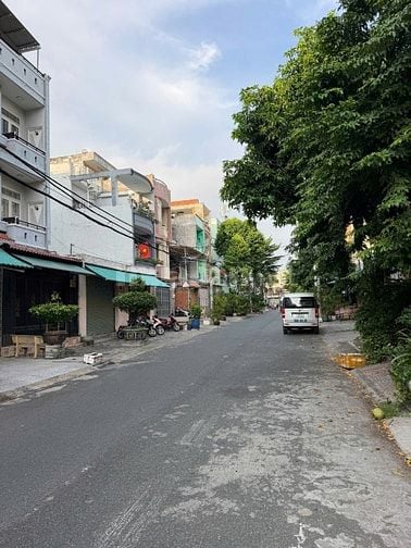 Cần bán lô đất số 60 đường 47 - KDC Tân Tạo, Tên Lửa