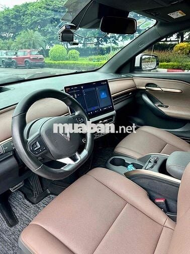 VinFast VF6 Plus 2025 Trắng 31000 km