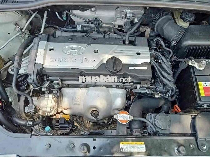 Hyundai Getz 1.4 Bạc 5 chỗ