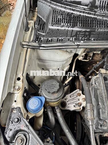 Hyundai Getz 1.4 Bạc 5 chỗ