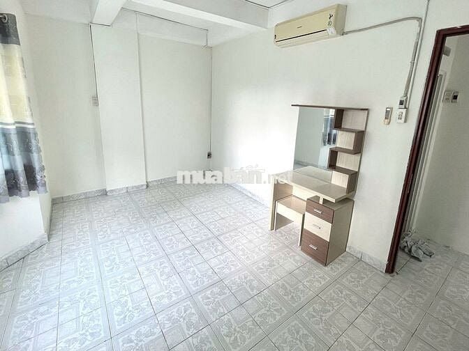 Cho thuê căn hộ chung cư Sư Vạn Hạnh ( tầng thấp ) Q5 – TP.HCM