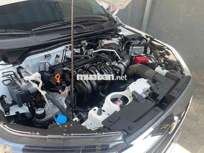 Honda BRV G 2024 Trắng 13 ngàn km
