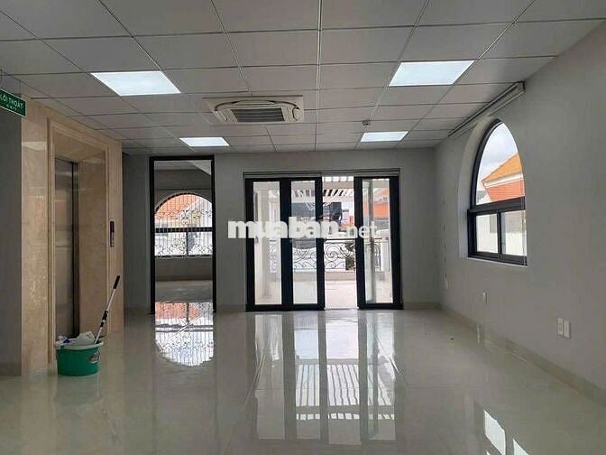 CHO THUÊ BIỆT THỰ HIMLAM KÊNH TẺ - P. TÂN HƯNG – QUẬN 7 – GIÁ 95 TRIỆU