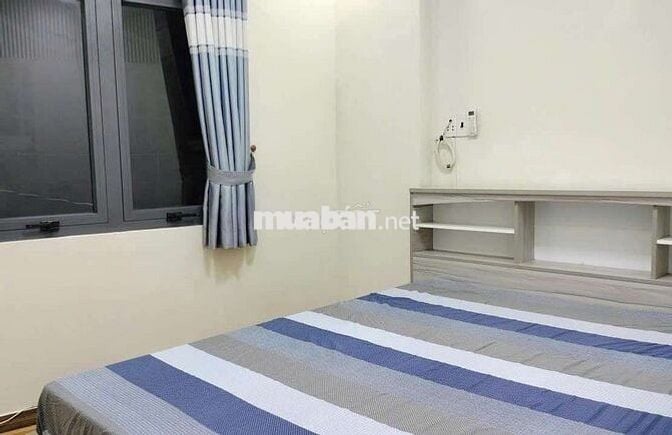 nhà đầy đủ NT ngay Trung tâm Q1 , 15tr