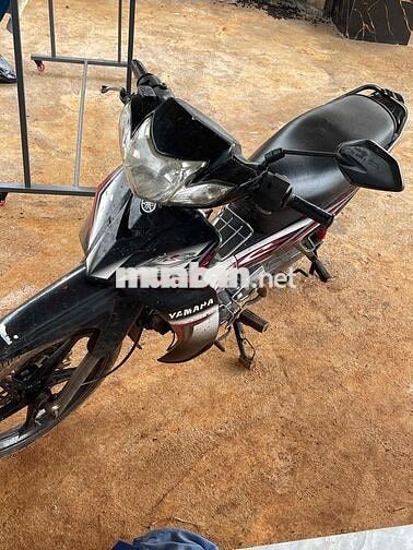 Yamaha Sirius Đen