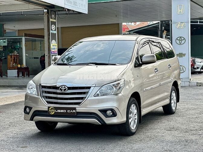 Toyota Innova 2014