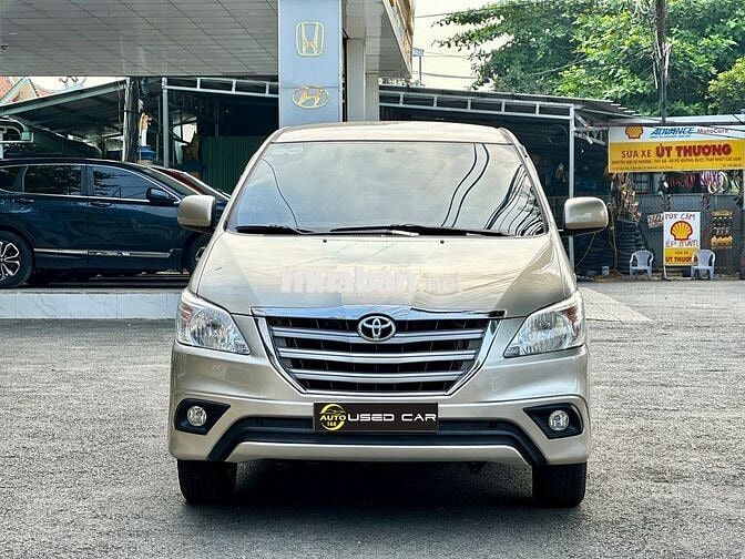 Toyota Innova 2014