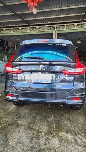 Suzuki Ertiga 2024 Đen 7 chỗ