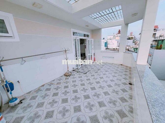 Chính chủ cần bán nhà Vĩnh Khánh Q4