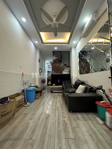 Ngô Gia Tự Quận 10, DT 41m2 4 tầng 5PN, tặng full nội thất, cách MT 30