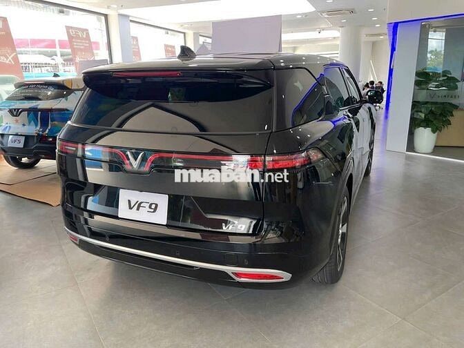 VinFast VF 9 ECO Đen SUV điện Việt Nam