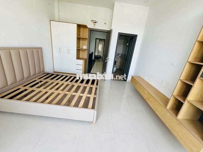 Cho thuê nhà gần chợ Phú An có chỗ đậu xe hơi