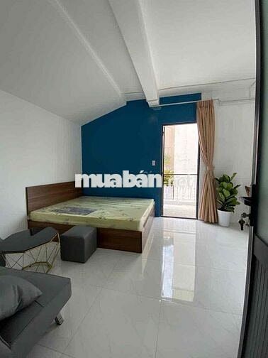 Cho thuê căn hộ 1PN tách bếp, Ban công, Thang máy ngay Nguyễn Trãi Q1
