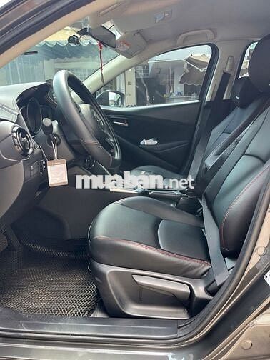 Mazda 2 cuối 2024 Xám Titan Like New