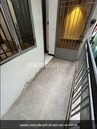 Studio 30m2- bancol lầu 1- giặt phơi riêng- free xe- cho nuôi Pet