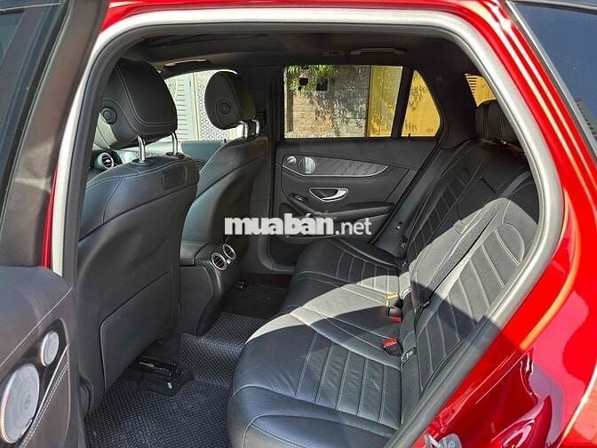 Mercedes GLC300 4matic sx 2017 60000km Đỏ