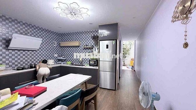 257 CHO THUÊ NHÀ 2.5 TẦNG VIEW CÔNG VIÊN XANH MÁT